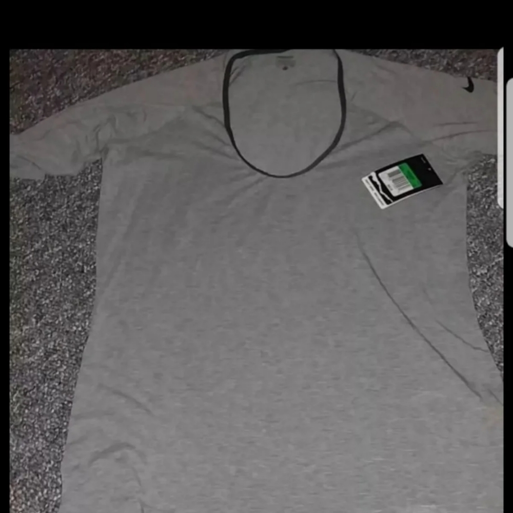 Nike tshirt